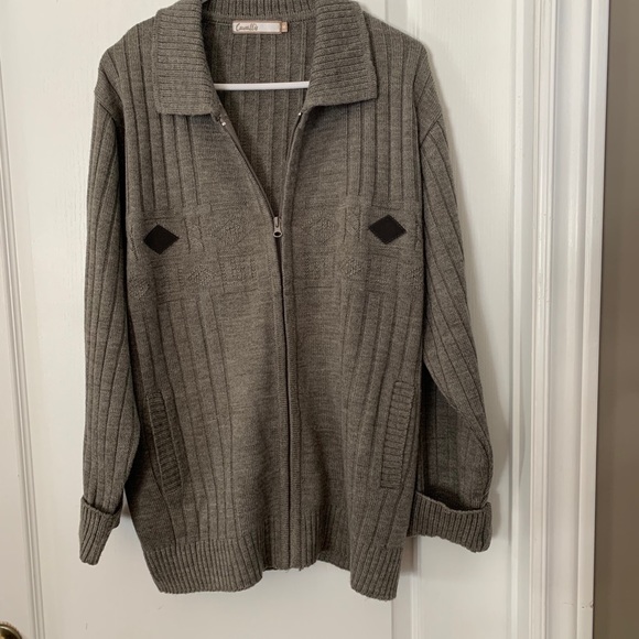 Cavallio men’s medium sweater - Picture 2 of 2